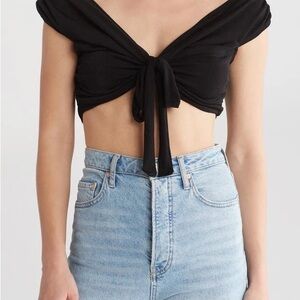 Lisa says Gah Tie-Front Crop Top